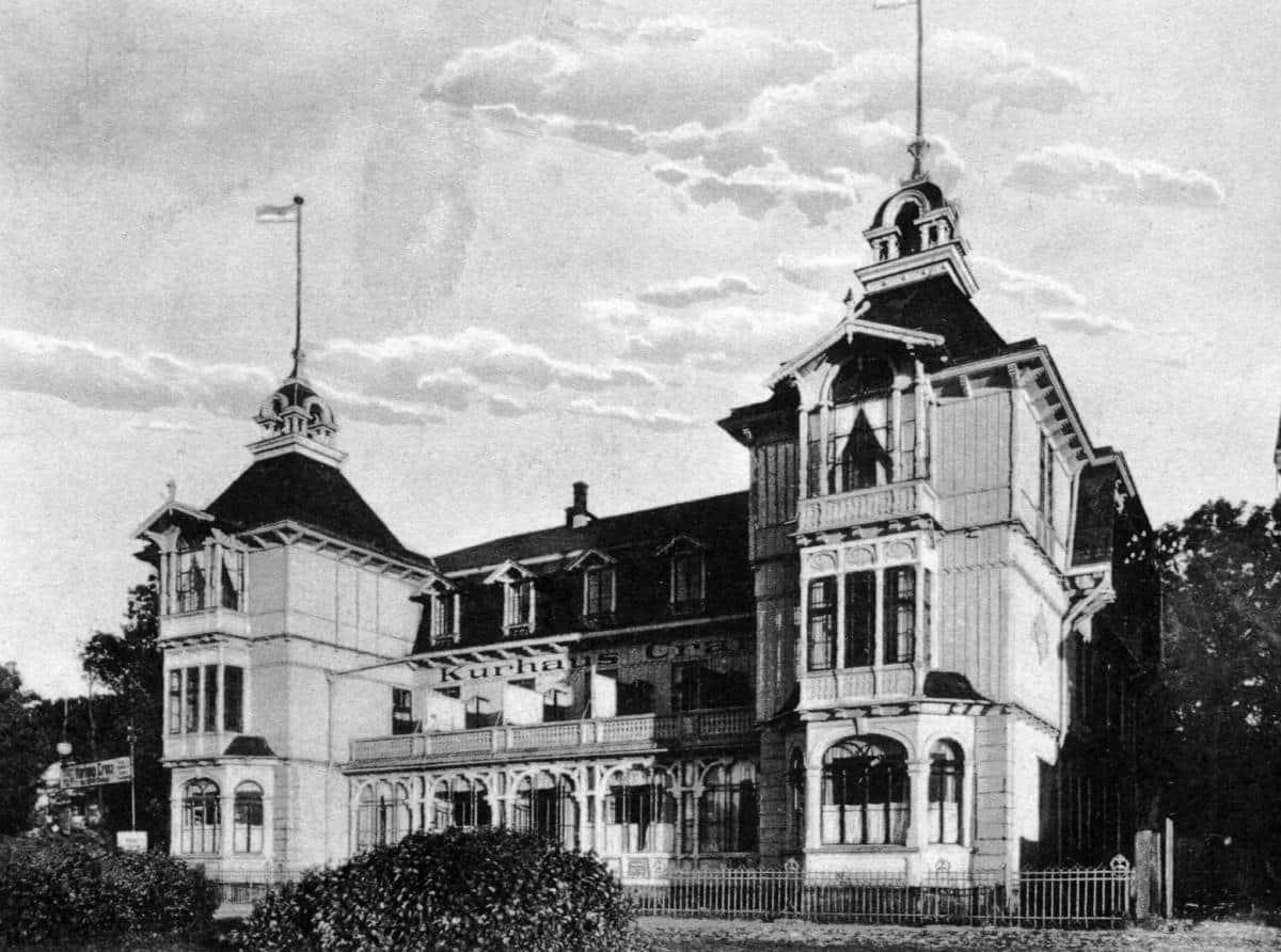Отель «Grosses Logier Haus und Neues Kurhaus» на променаде 
