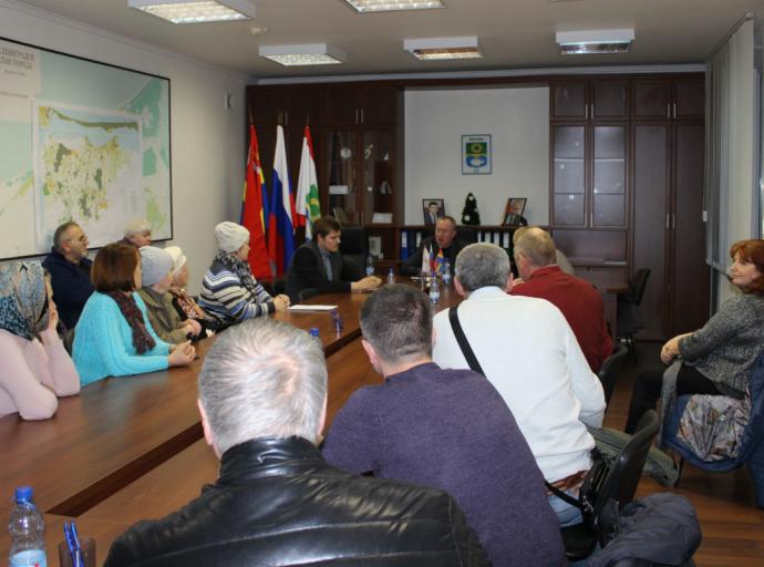 В формате круглого стола 