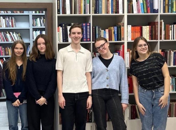 В Зеленоградске работает книжный клуб для подростков «Тепло»