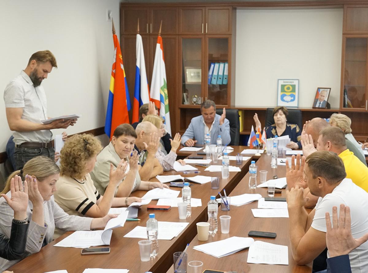 В окружном Совете депутатов состоялось очередное заседание