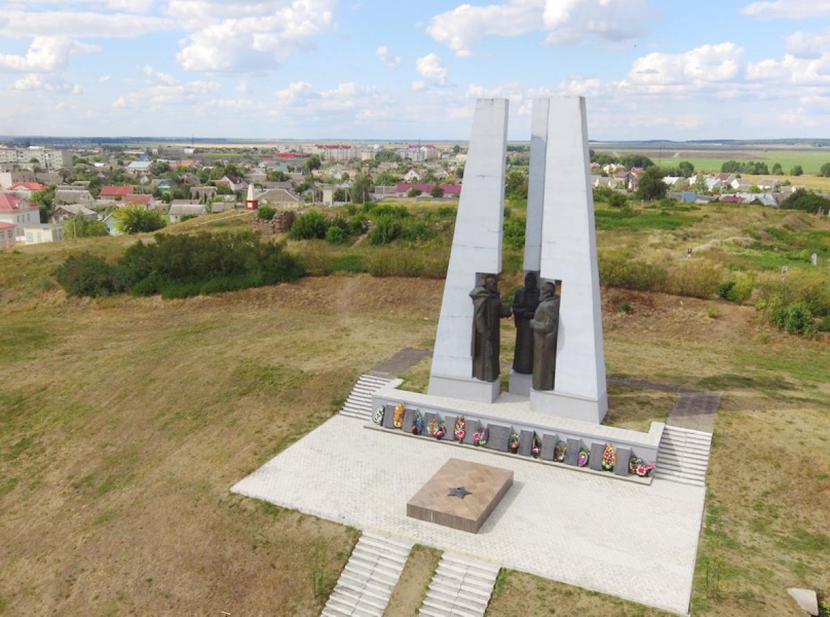 12 июля - День освобождения Зельвенщины от немецко-фашистских захватчиков