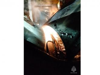 Сотрудники МЧС России потушили автомобиль в Зеленоградском муниципальном округе