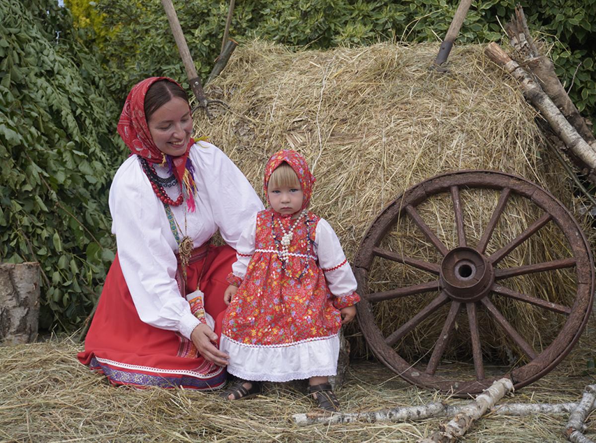 В посёлке Коврово состоялся народный праздник «В косоворотке и Русь-матушка ближе»