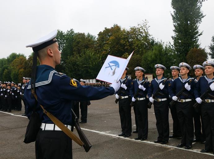Первокурсники Балтийского высшего военно-морского училища имени Ф. Ф. Ушакова присягнули на верность Отечеству