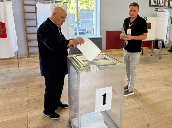 Шаг навстречу своему округу