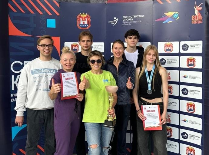 Бронза у пловцов