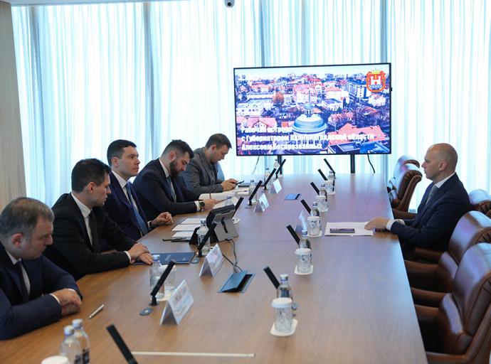 Алексей Беспрозванных обсудил в Москве вопросы развития региона