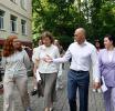 Помощь подшефному региону, проверка школ и новая техника