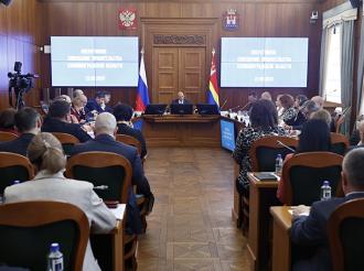 Губернатор Алексей Беспрозванных провёл оперативное совещание правительства